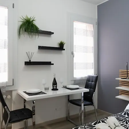 Appartement Centralemoderno Monolocale A 10 Passi Dal Centro *